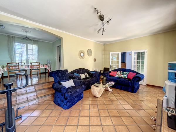 FREJUS, MAISON, 4 CHAMBRES, TERRASSE ET GARAGE