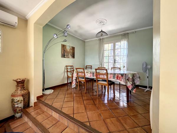 FREJUS, MAISON, 4 CHAMBRES, TERRASSE ET GARAGE