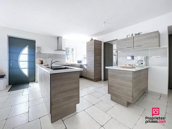 Secteur Mamers, corps de ferme rénové 7 pièces - 185 m2