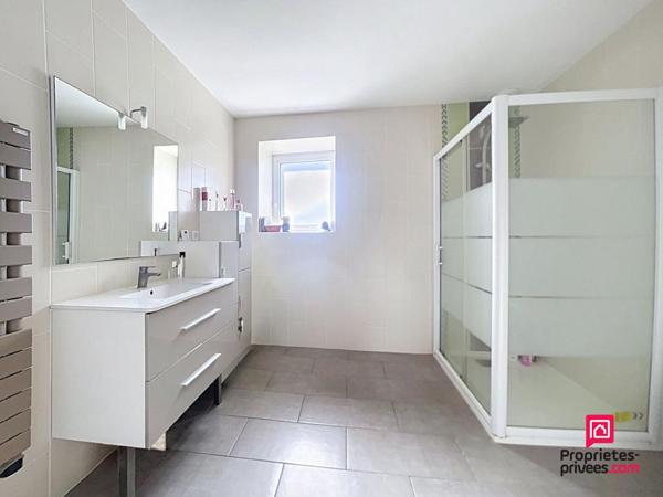 Secteur Mamers, corps de ferme rénové 7 pièces - 185 m2