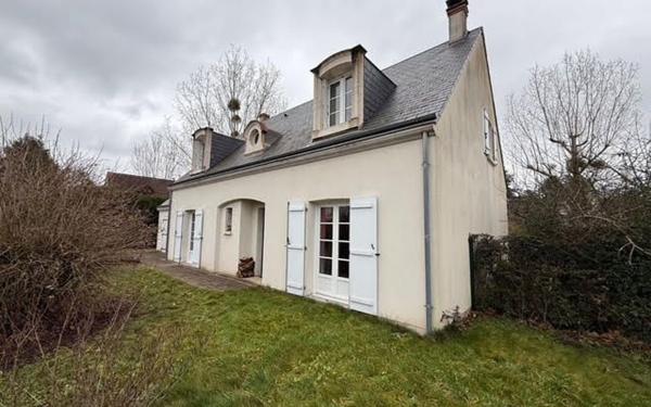 Maison à vendre    6 pièces •  Saint-Jean-le-Blanc