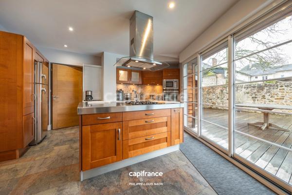 A SEULEMENT 55 MINUTES EN TGV DE PARIS et en exclusivité chez Capifrance "Luxe & Prestige".