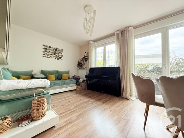 Appartement F3 à vendre  3 pièces - 71,65 m2 ST OUEN - 93