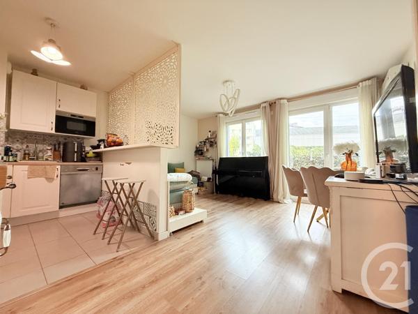 Appartement F3 à vendre  3 pièces - 71,65 m2 ST OUEN - 93