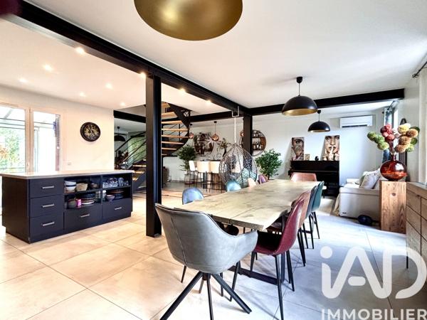 Maison à vendre 8 pièces 202 m² Villemomble