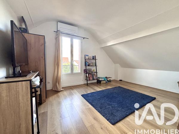 Maison à vendre 8 pièces 202 m² Villemomble