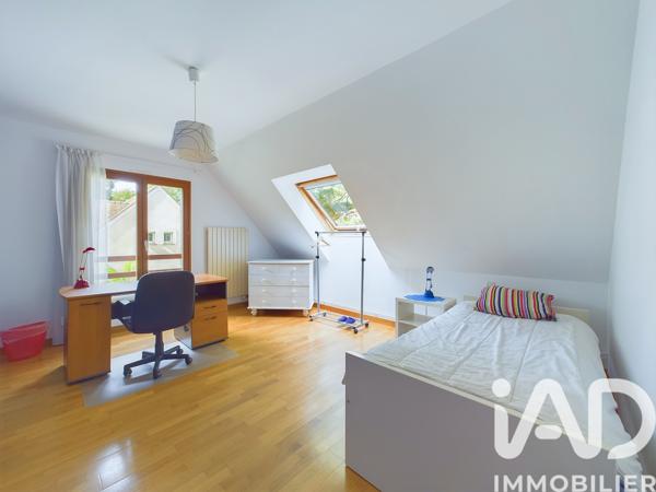Maison à vendre 8 pièces 220 m² Bures-sur-Yvette
