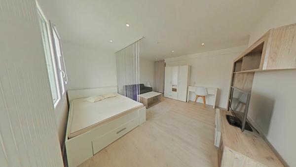 Appartement à louer    1 pièce • 27,45 m2 Valence