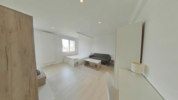 Appartement à louer    1 pièce • 27,45 m2 Valence