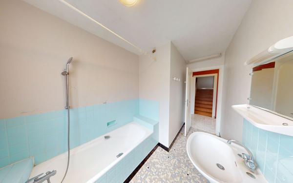 Maison à vendre    5 pièces • 172 m2 Saint-Satur