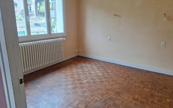 Maison à vendre    5 pièces • 172 m2 Saint-Satur