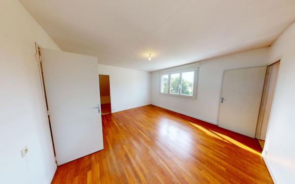 Maison à vendre    5 pièces • 172 m2 Saint-Satur