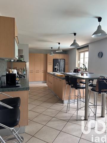 Maison à vendre 13 pièces 470 m² Arçais