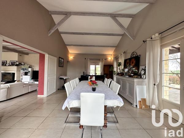 Maison à vendre 13 pièces 470 m² Arçais