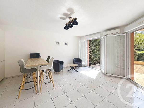 Appartement T2 à vendre  2 pièces - 46,50 m 2   FREJUS  - 83