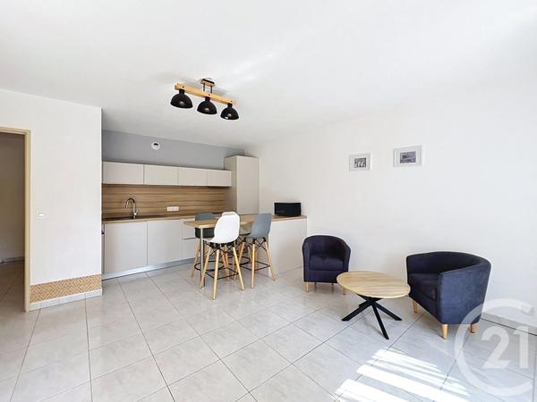 Appartement T2 à vendre  2 pièces - 46,50 m 2   FREJUS  - 83