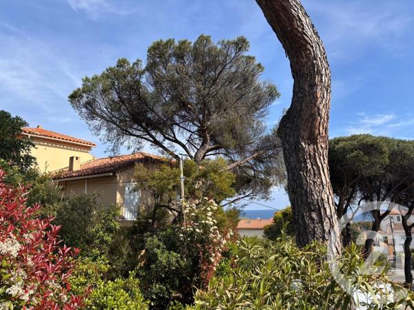 Maison à vendre  3 pièces - 54,24 m 2   ST RAPHAEL  - 83