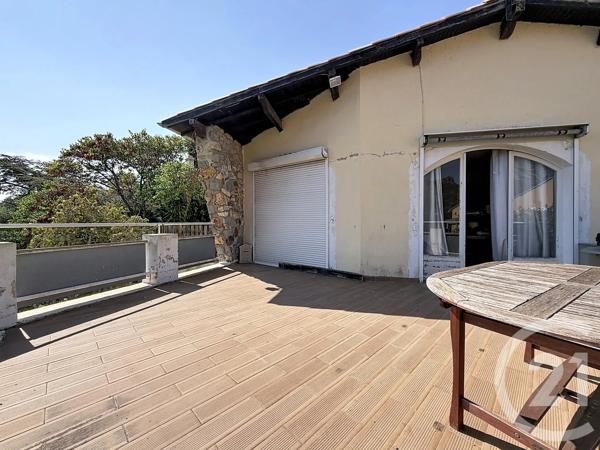Maison à vendre  3 pièces - 54,24 m 2   ST RAPHAEL  - 83