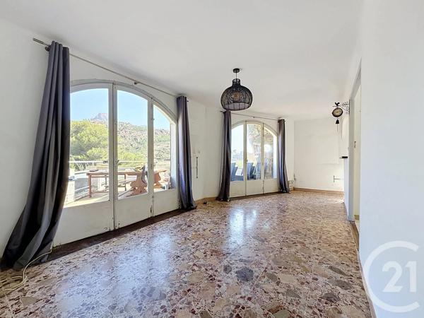 Maison à vendre  3 pièces - 54,24 m 2   ST RAPHAEL  - 83