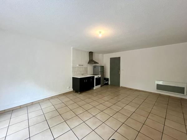Appartement à vendre 112 224 € Gignac 2 p 63 m² DPE D