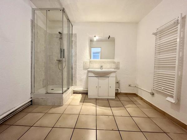 Appartement à vendre 112 224 € Gignac 2 p 63 m² DPE D