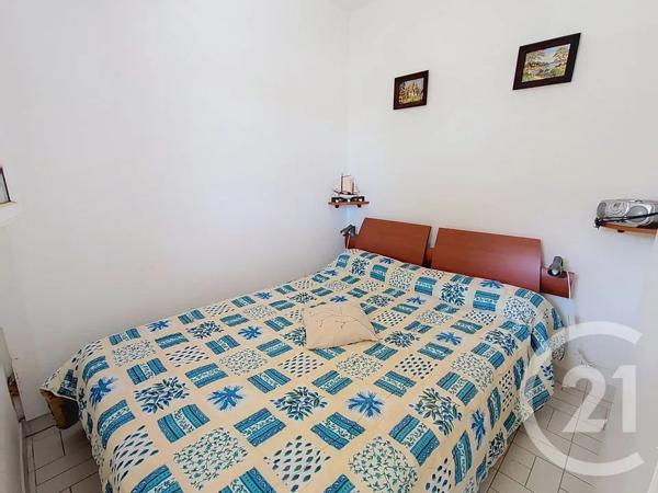 Appartement T2 à vendre  2 pièces - 23,62 m 2   ST RAPHAEL  - 83