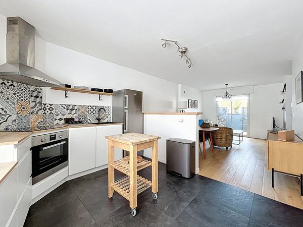 Appartement 2 pièces à vendre à Nantes Sainte-Anne, avec terrasse et garage