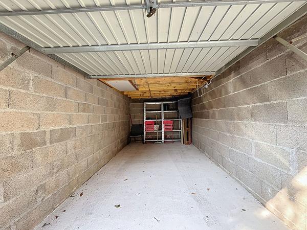 Appartement 2 pièces à vendre à Nantes Sainte-Anne, avec terrasse et garage