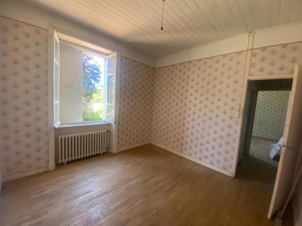 Propriété - 282m² - 14 pièces