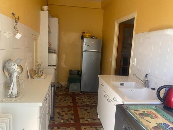 Propriété - 282m² - 14 pièces