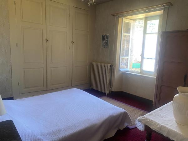Propriété - 282m² - 14 pièces