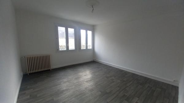 Location appartement Guingamp - 3 pièce(s) - 66 m² - 595 €/mois