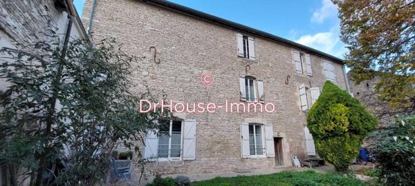 Immeuble à vendre de 304 m²
