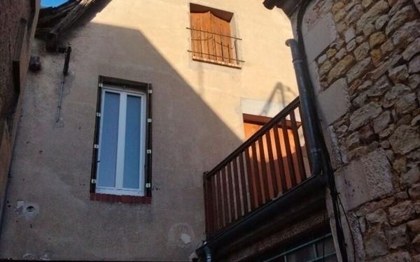 Immeuble à vendre    3 pièces •  Bourges