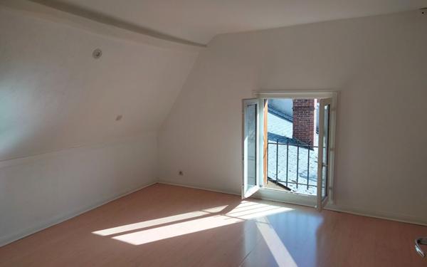 Immeuble à vendre    3 pièces •  Bourges