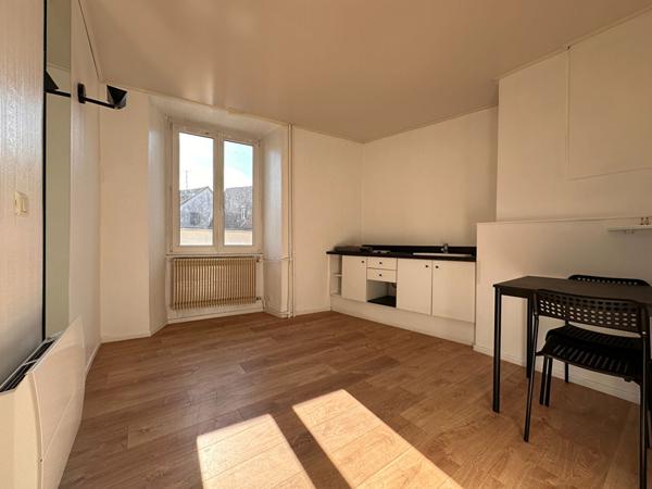 Immeuble - 9 pièces - 214 m²