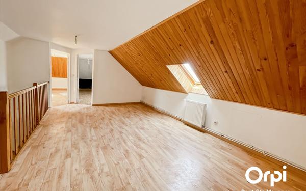 Maison à vendre    6 pièces •  Pont-Sainte-Maxence
