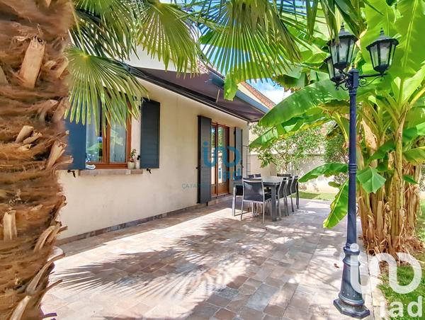 Maison à vendre 6 pièces 140 m² Fontenay-Trésigny