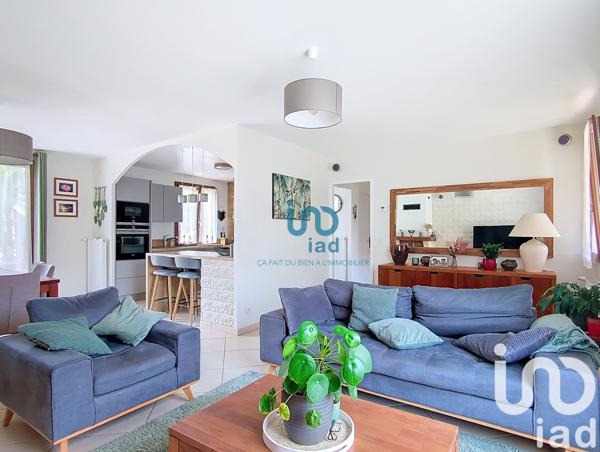 Maison à vendre 6 pièces 140 m² Fontenay-Trésigny