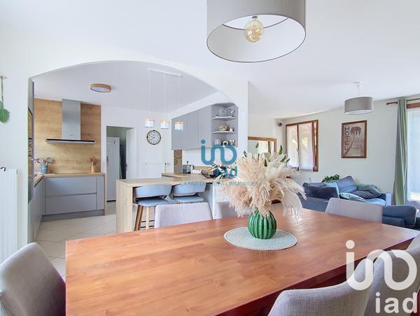 Maison à vendre 6 pièces 140 m² Fontenay-Trésigny