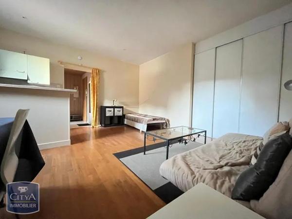 Appartement à louer 1 pièce 29.5m² Bourges (18000)