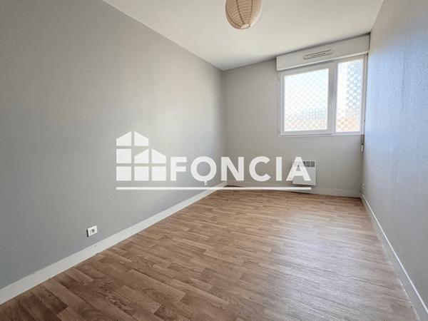 Location Appartement 3 pièces 70.38 m² - 40 RUE JULES NORIAC Limoges 87000