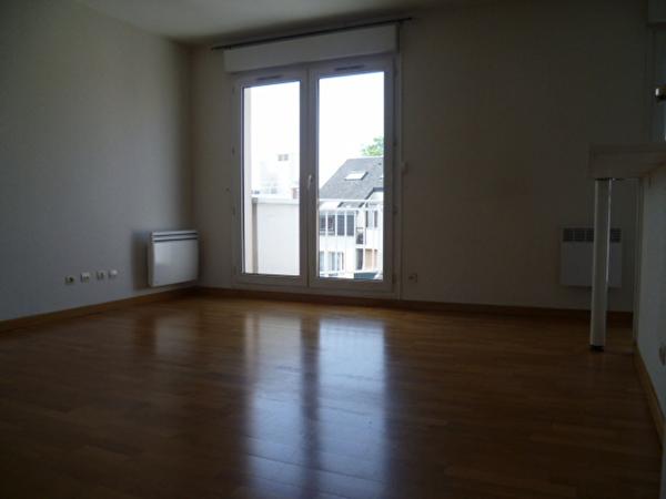 Appartement Montgeron 1 pièce(s) 30.20 m2 CENTRE VILLE