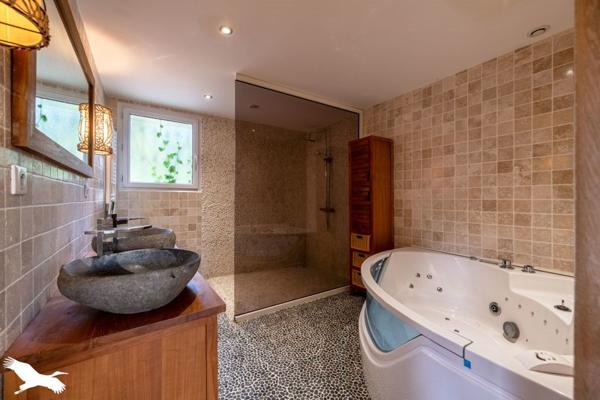 Maison à vendre |  Marsac-sur-l'Isle |  7 pièces | 190 m²