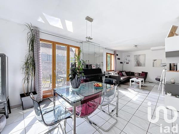 Maison à vendre 6 pièces 89 m² Mennecy