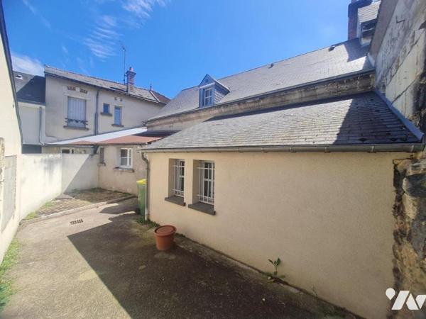 MAISON DE VILLE - A VENDRE - MONTOIRE/ LOIR (41800)