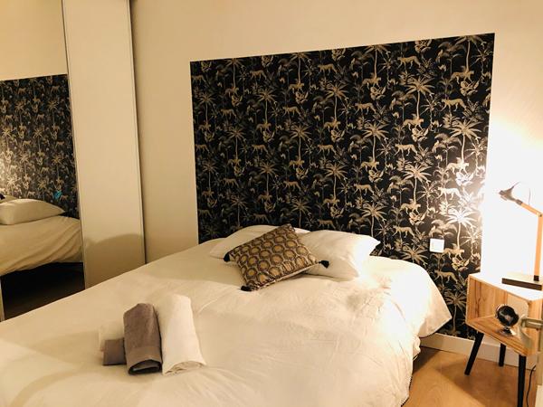 AIX EN PROVENCE -  A LOUER - T3 MEUBLE en coeur de ville a deux pas de la rotonde -climatisé