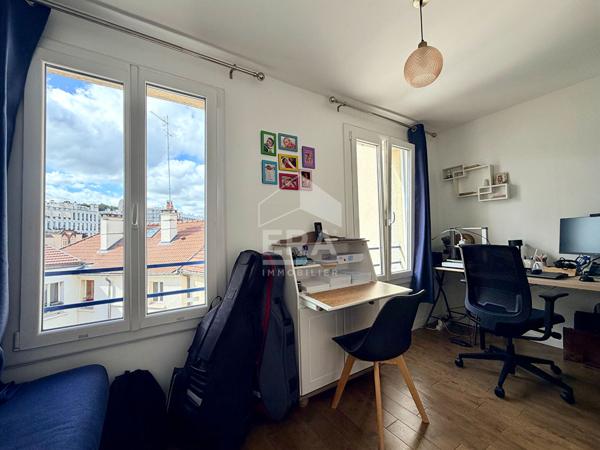 Sèvres - Centre-ville - Appartement familial en triplex de 124 m² avec terrasse
