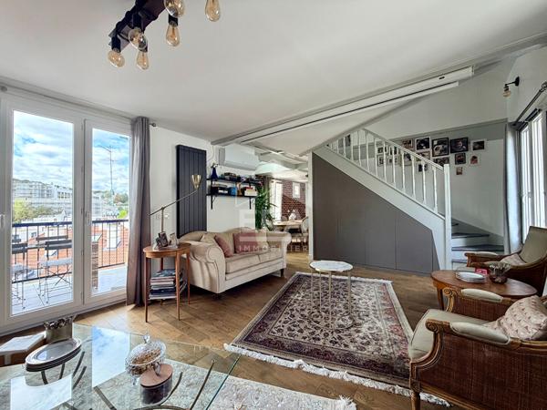 Sèvres - Centre-ville - Appartement familial en triplex de 124 m² avec terrasse