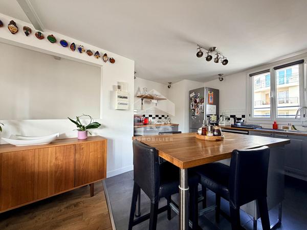 Sèvres - Centre-ville - Appartement familial en triplex de 124 m² avec terrasse